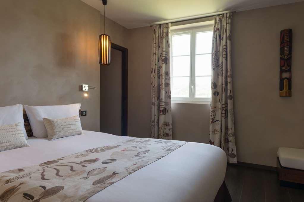 Chateau De La Falque, The Originals Relais Saint-Geniez-dʼOlt Habitación foto